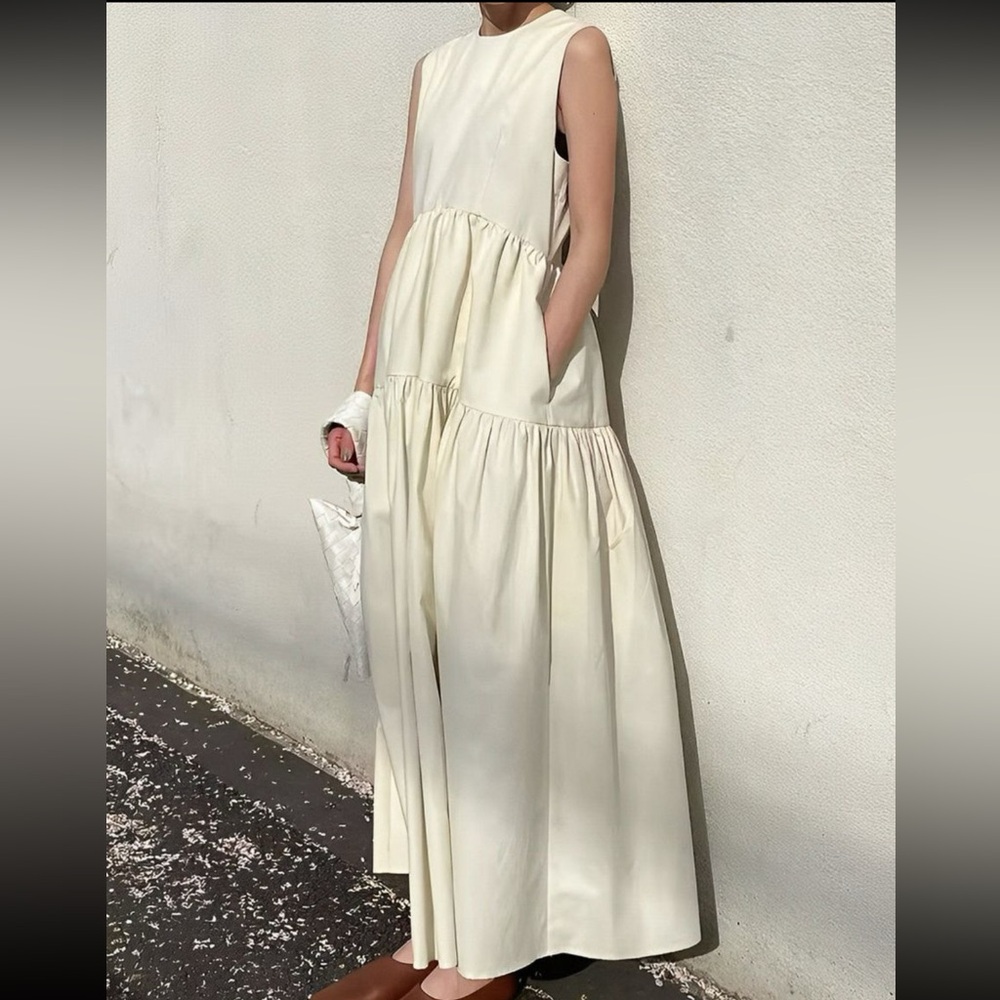 Sleeveless Tiered Maxi Dress in Apricot